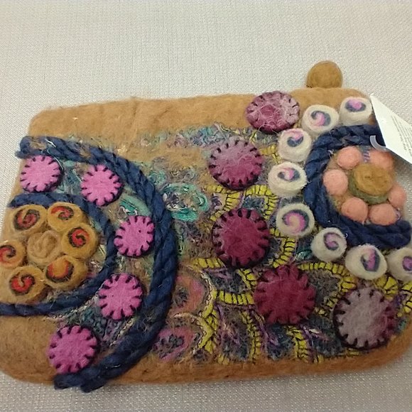 RISING TIDE FELTED WOOL POUCH/CLUTCH - Picture 10 of 10